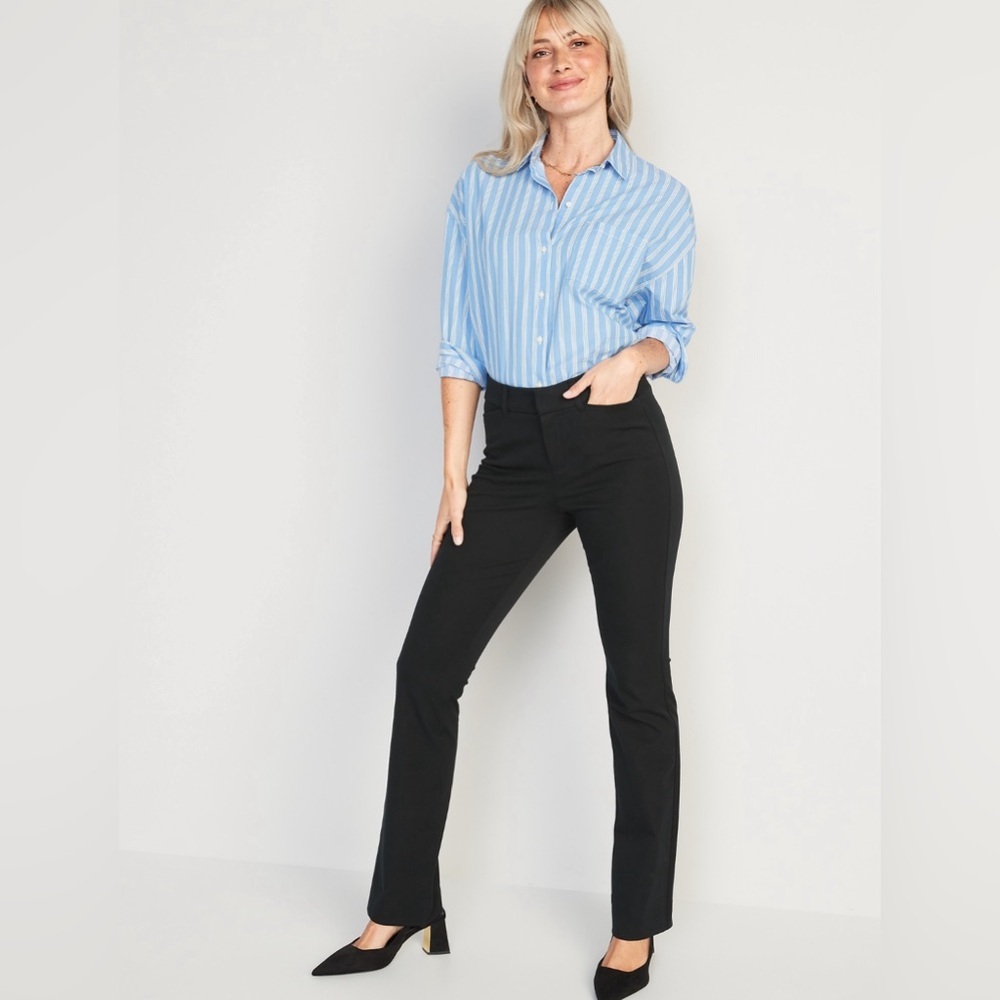NWT! Black High-Waisted Pixie Flare Pants - Multiple Sizes💙 - Picture 2 of 10